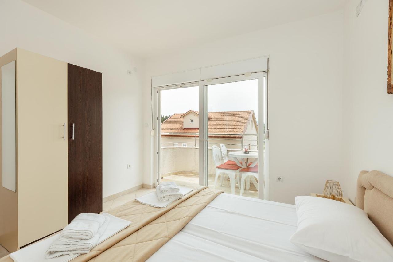 Premium Spot Apartments 赫尔采格诺维 外观 照片