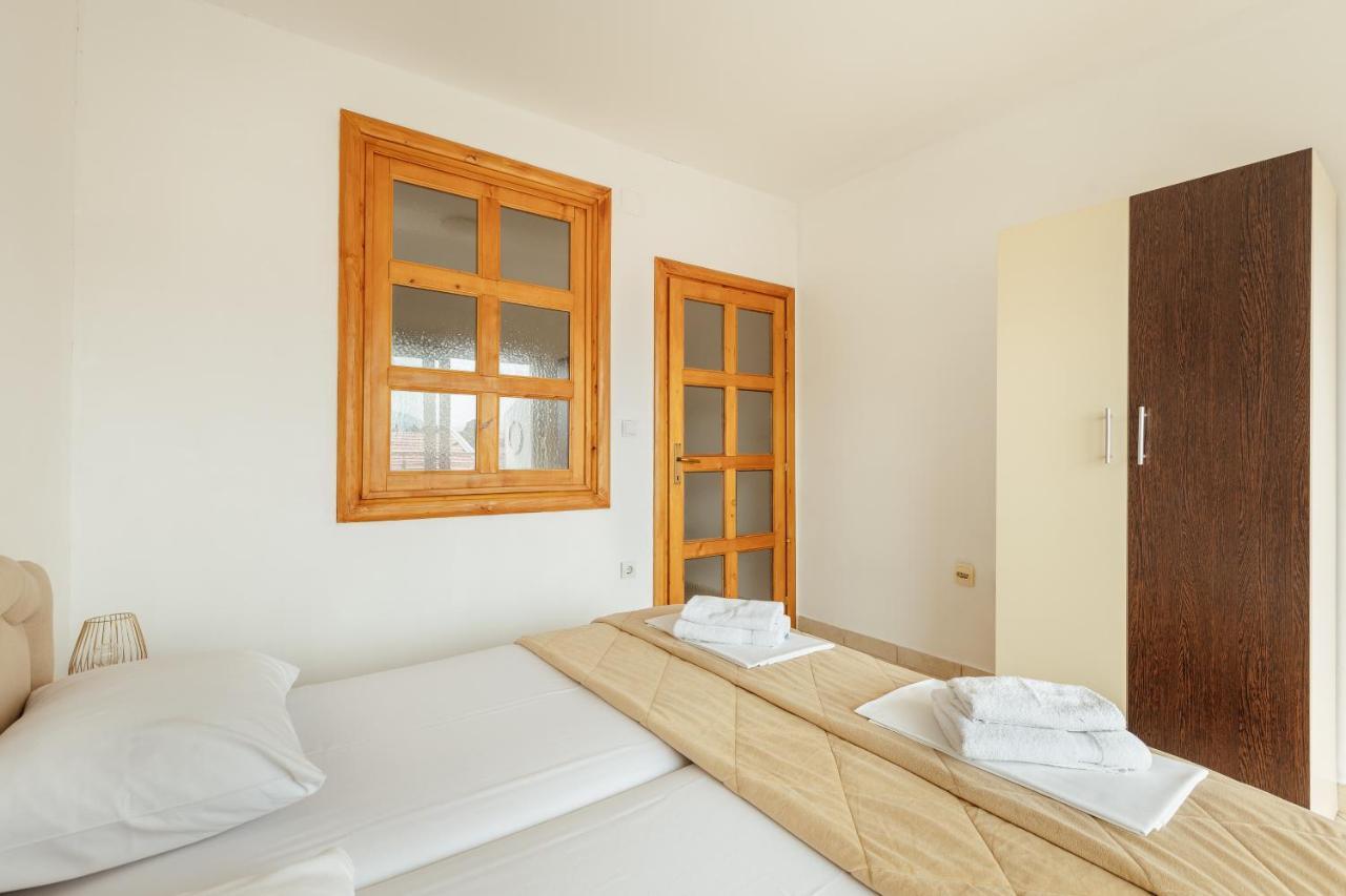 Premium Spot Apartments 赫尔采格诺维 外观 照片