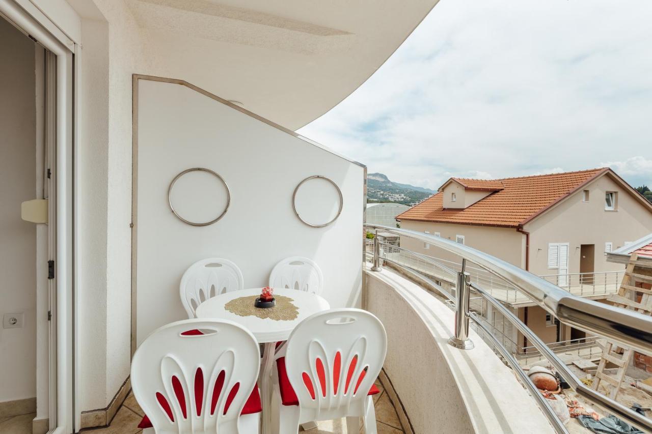 Premium Spot Apartments 赫尔采格诺维 外观 照片
